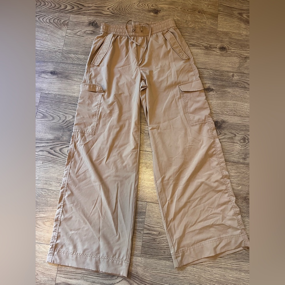 Old Navy Sleektech Women's Tan Wide Leg Pants